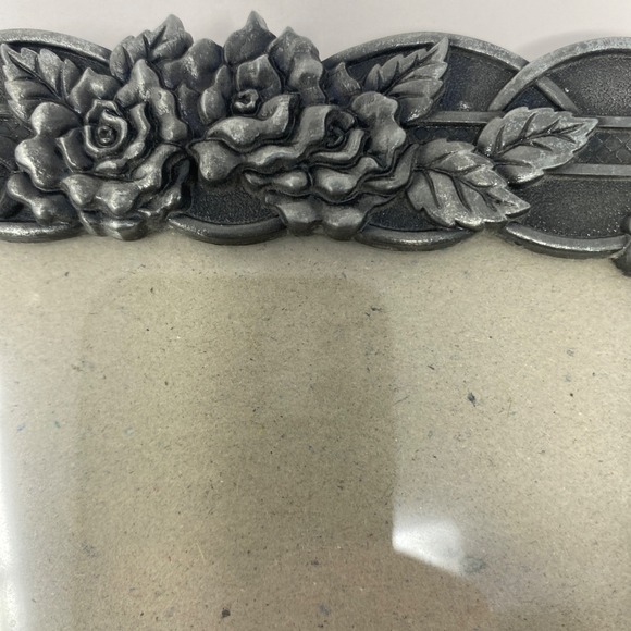 Lot Of Two 3.5x5 and 5x7 Silver Tone Picture Frames Ornate patterns bundle - Picture 11 of 16